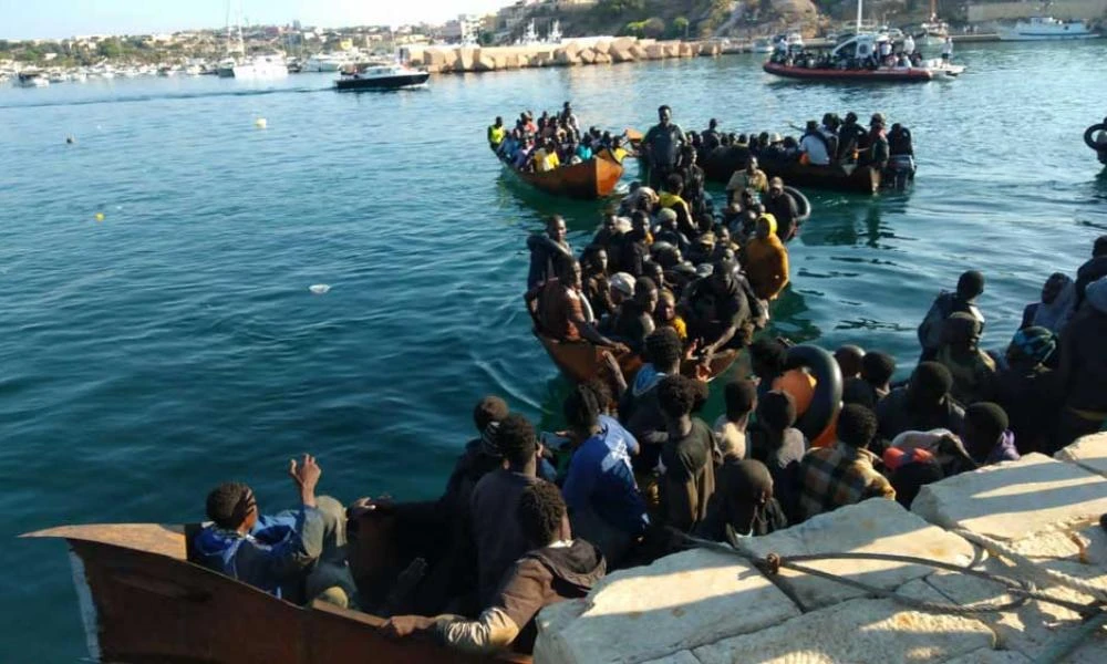 Bild για το μεταναστευτικό: «Η Ευρώπη έχει χάσει τον έλεγχο στη Λαμπεντούζα;»